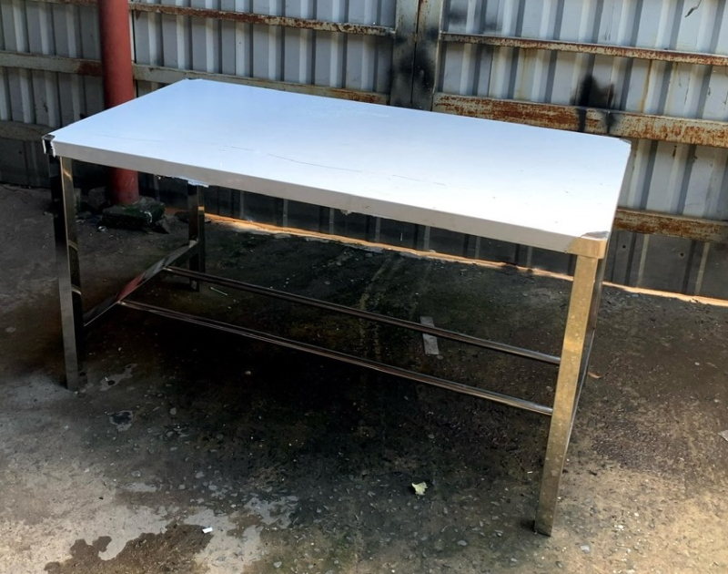 Bàn inox công nghiệp