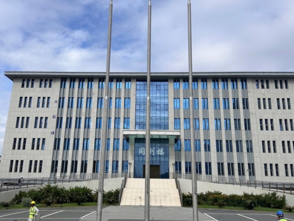 Cột cờ khu công nghiệp cao 18m