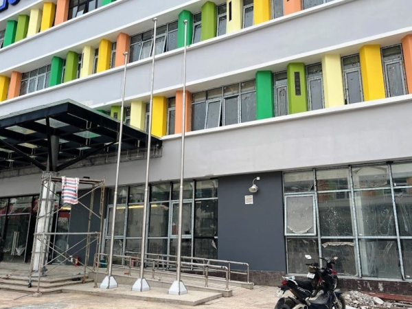 Cột cờ trường học