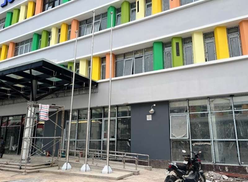 Cột cờ trường học