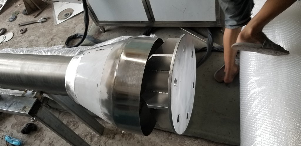 Chân đế cột cờ có nắp chụp