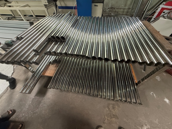 cắt laser ống inox