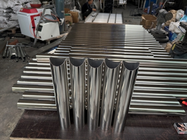 cắt laser ống tròn inox