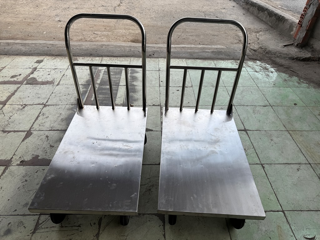 Xe Đẩy Inox